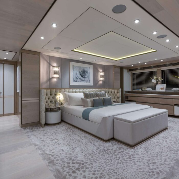 Thumper luxury superyacht charter master bedroom