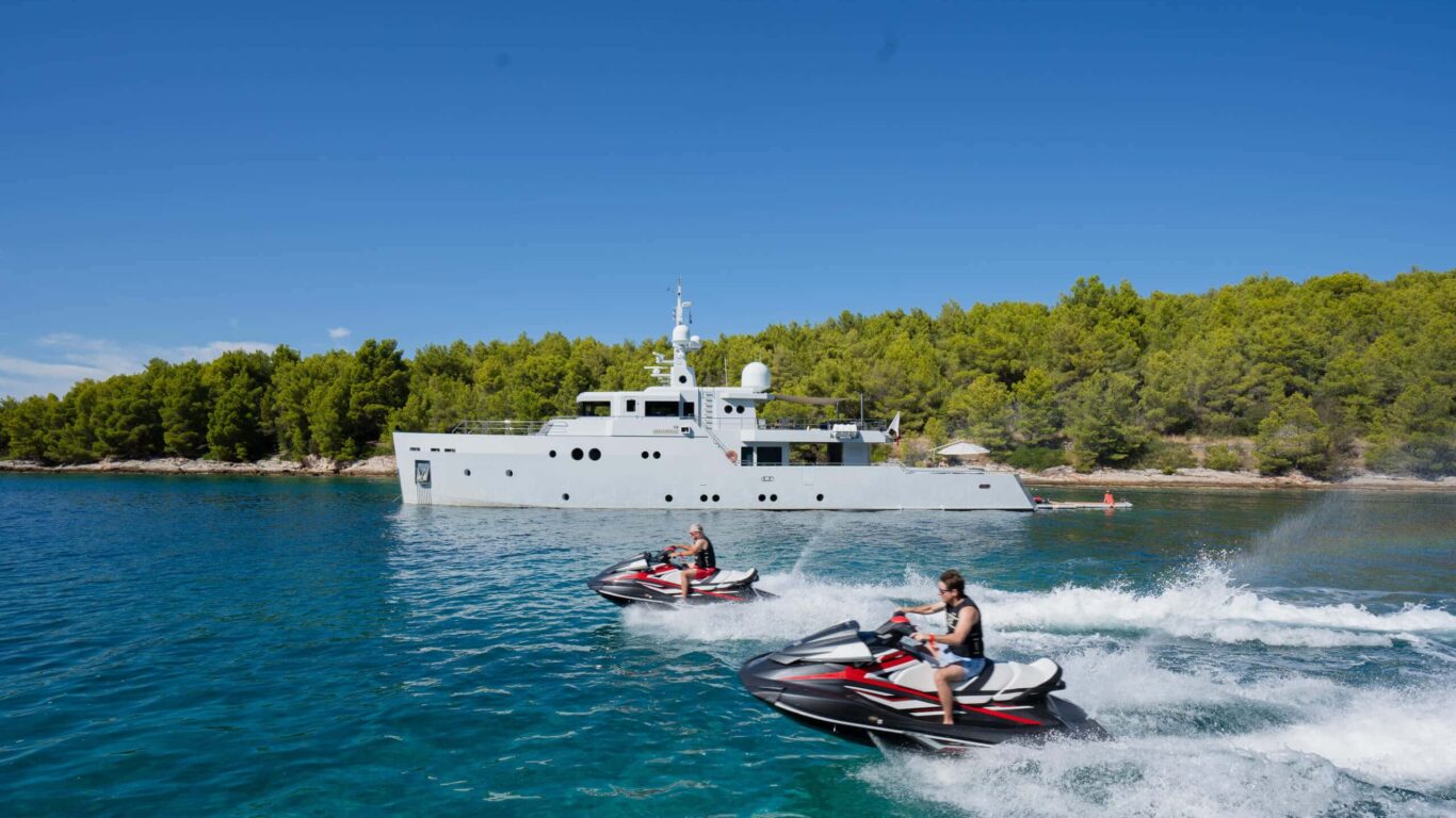 Luxury Charter Yacht PREFERENCE 19