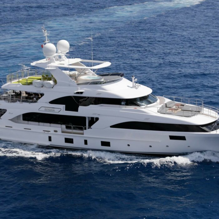 EDESIA luxury superyacht charter