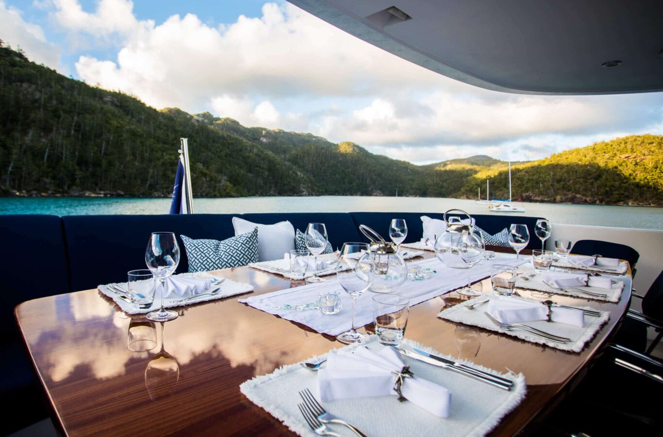 De Lisle III luxury superyacht charter dining deck area