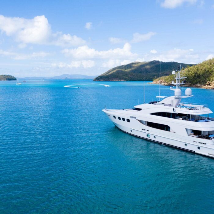 De Lisle III luxury superyacht charter