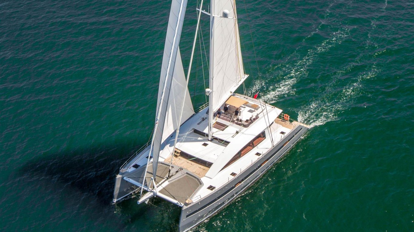 Luxury Charter Yacht WINDQUEST