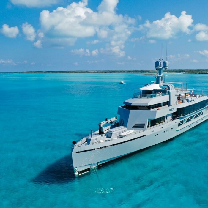 BOLD superyacht charter Carriban