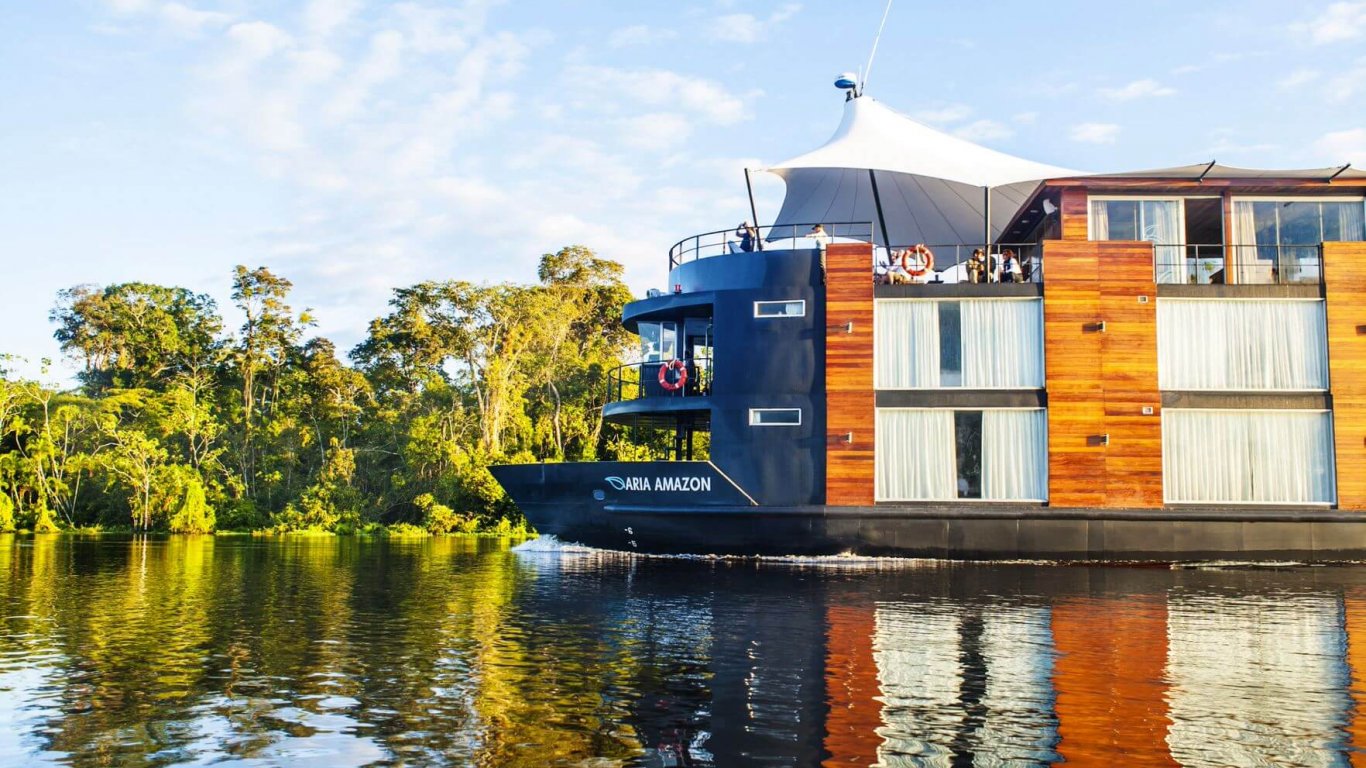 Luxury Charter Yacht ARIA AMAZON