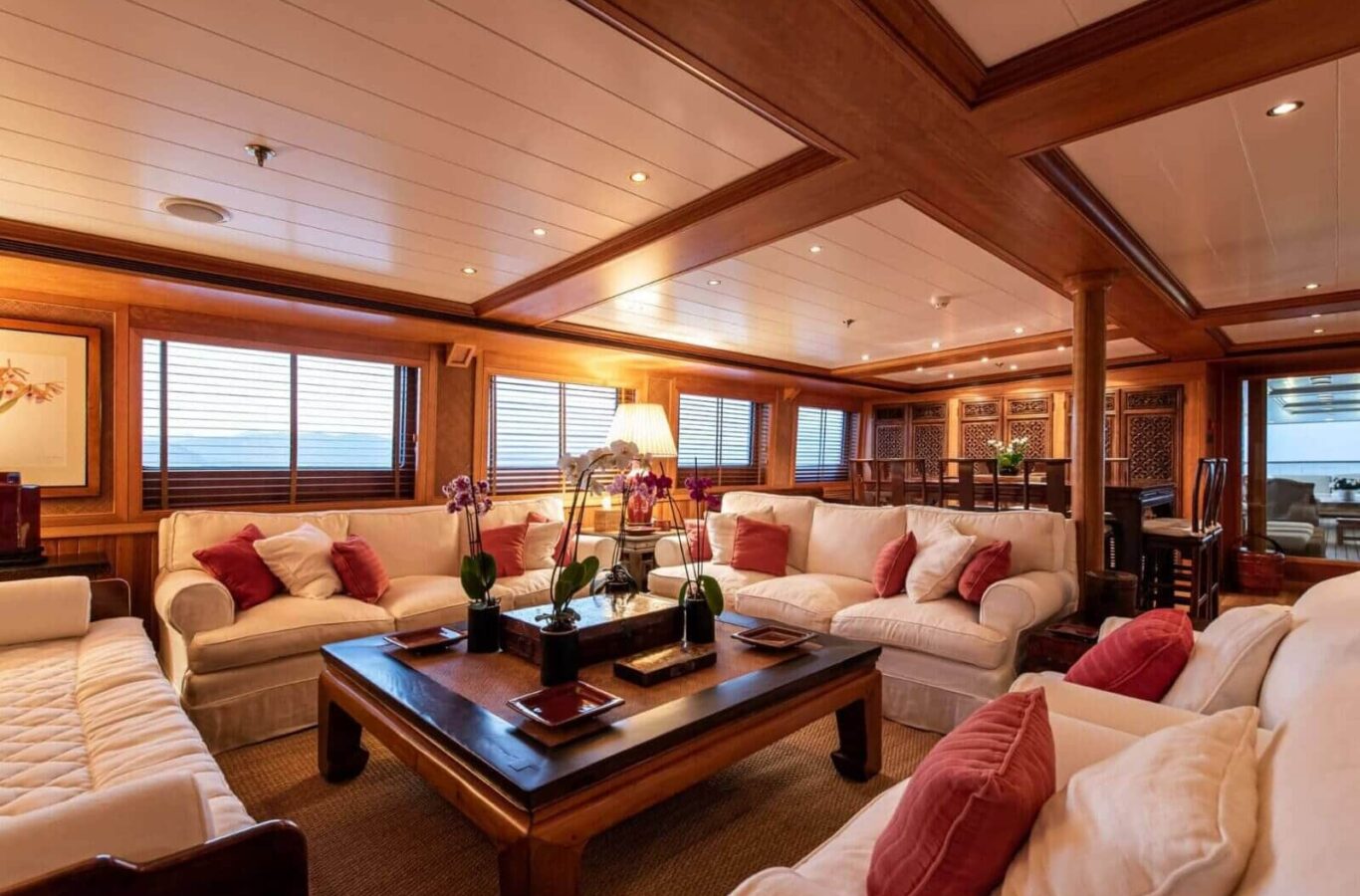 bleu de nîmes luxury superyacht charter lounge 2