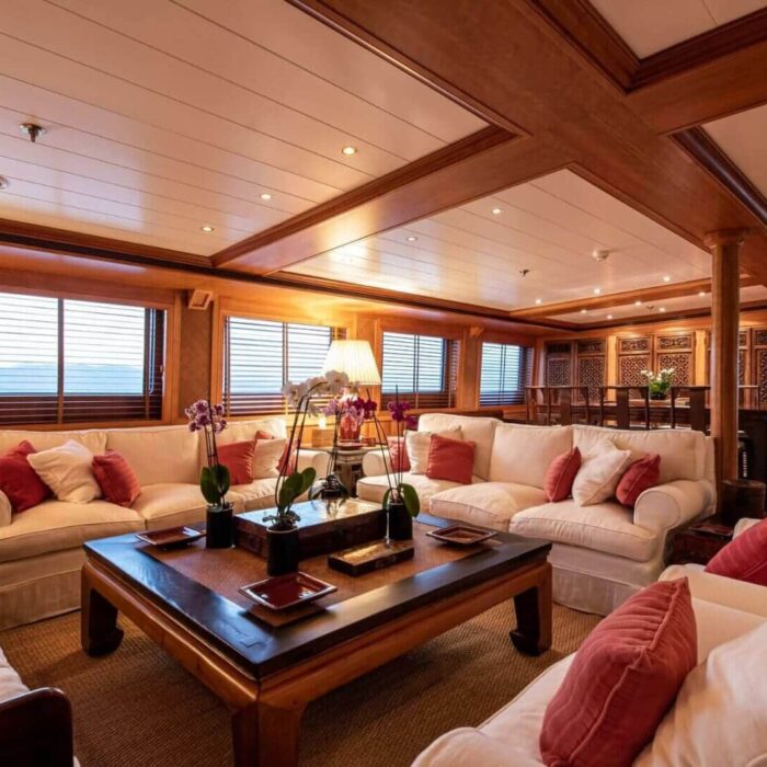 bleu de nîmes luxury superyacht charter lounge 2