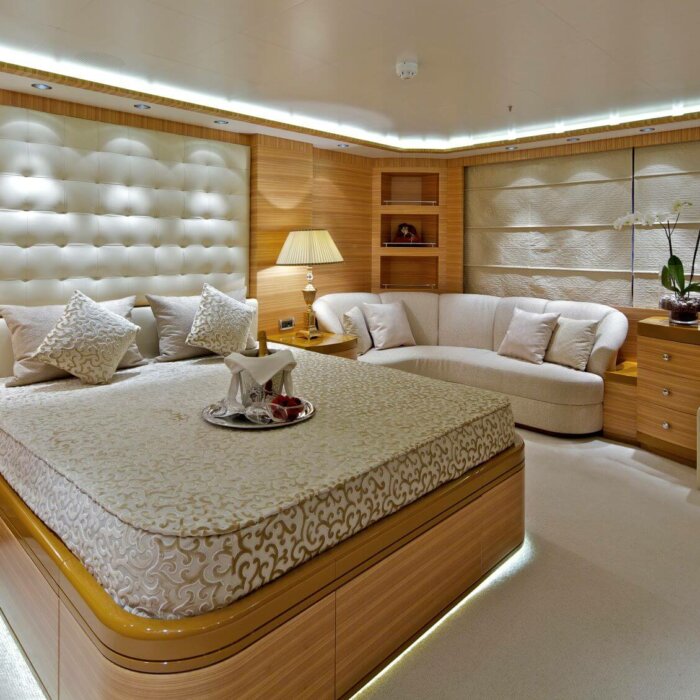 MIA RAMA luxury superyacht charter stateroom