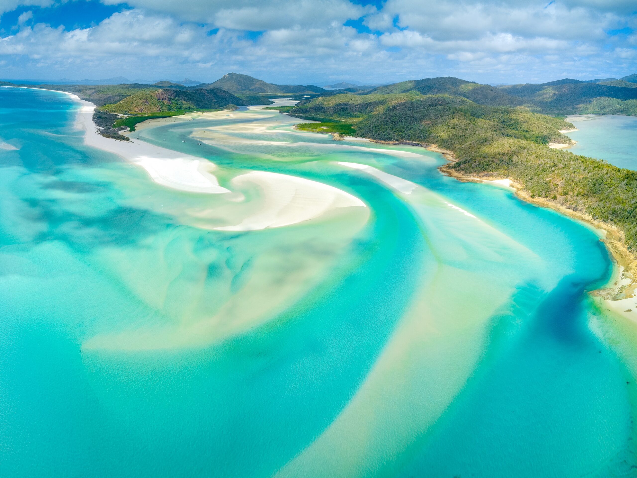 Hill Inlet at Whitehaven Beach on Whitesunday Island