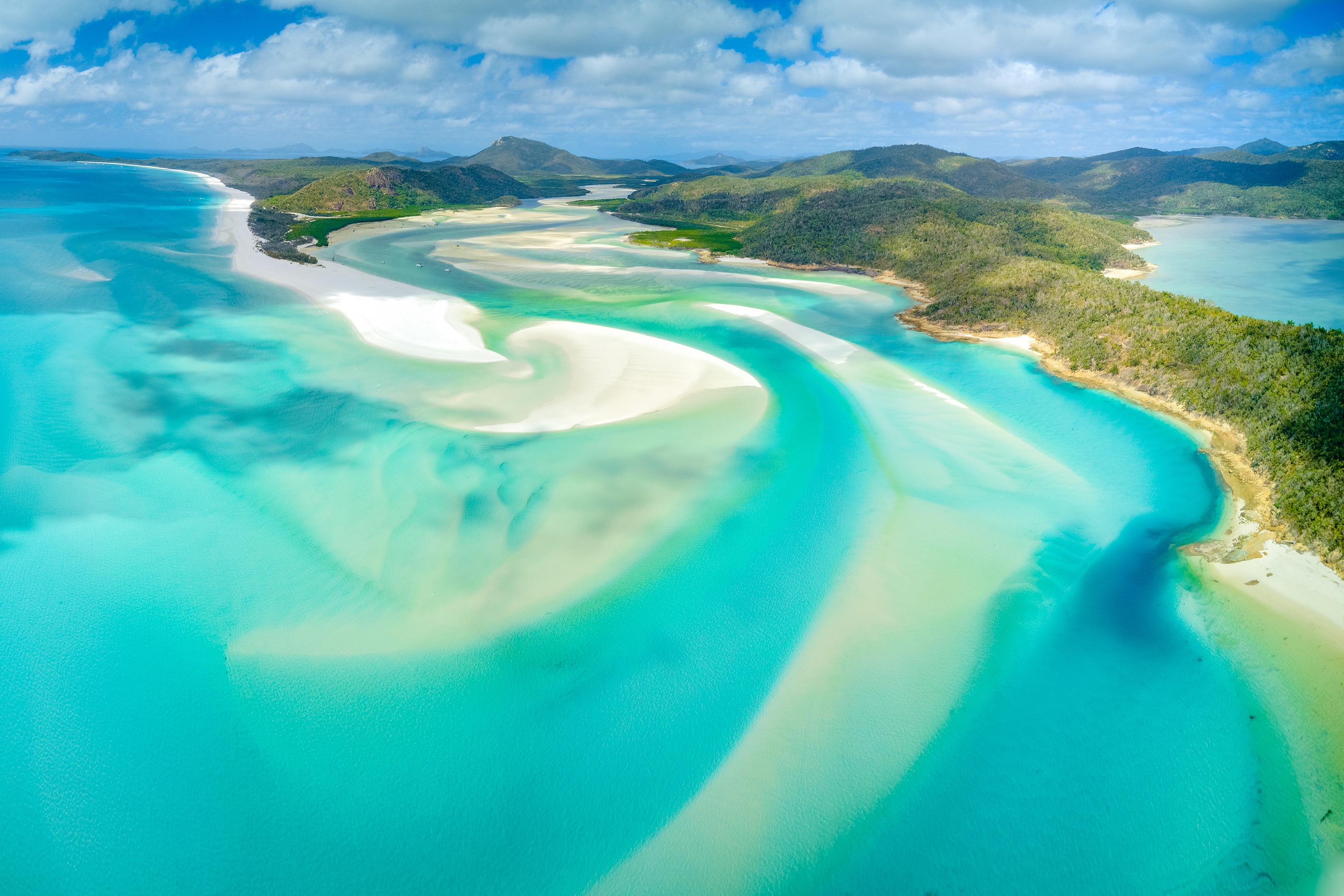 Hill Inlet at Whitehaven Beach on Whitesunday Island