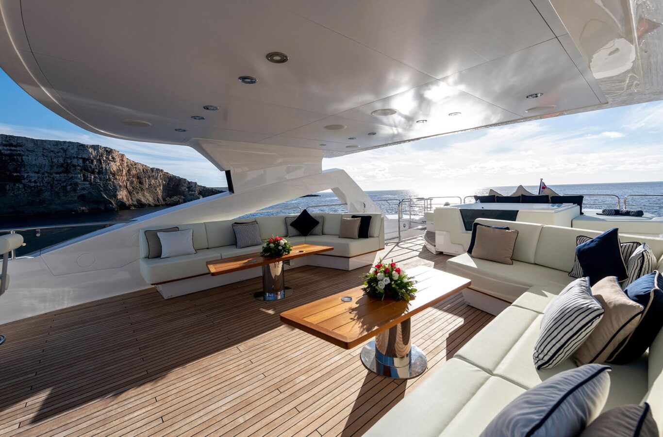 superyacht ANYA Sun Deck
