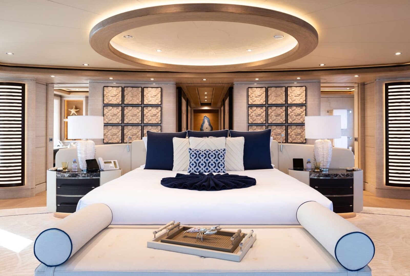 LADY JORGIA master bedroom