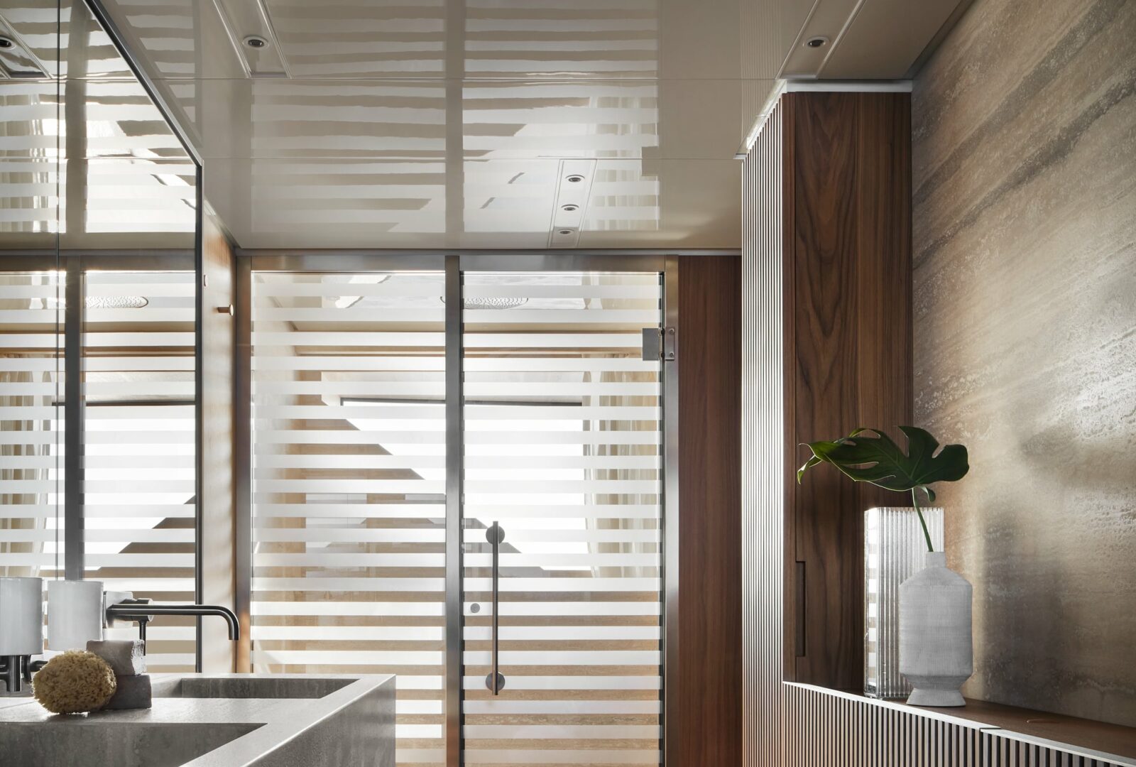 AIX Main Cabin bathroom