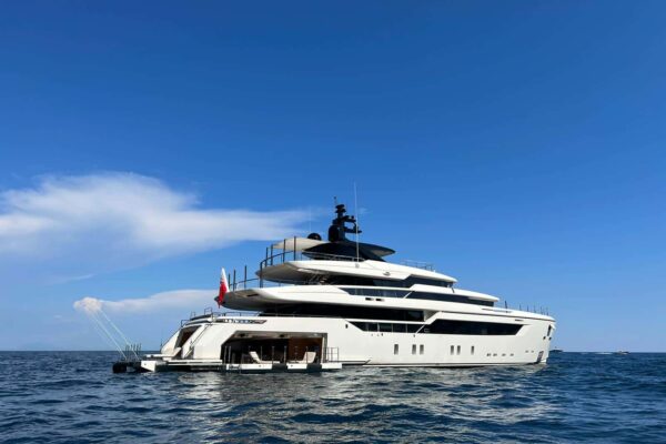 AIX super yacht profile