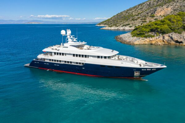 luxury yacht holidays mediterranean