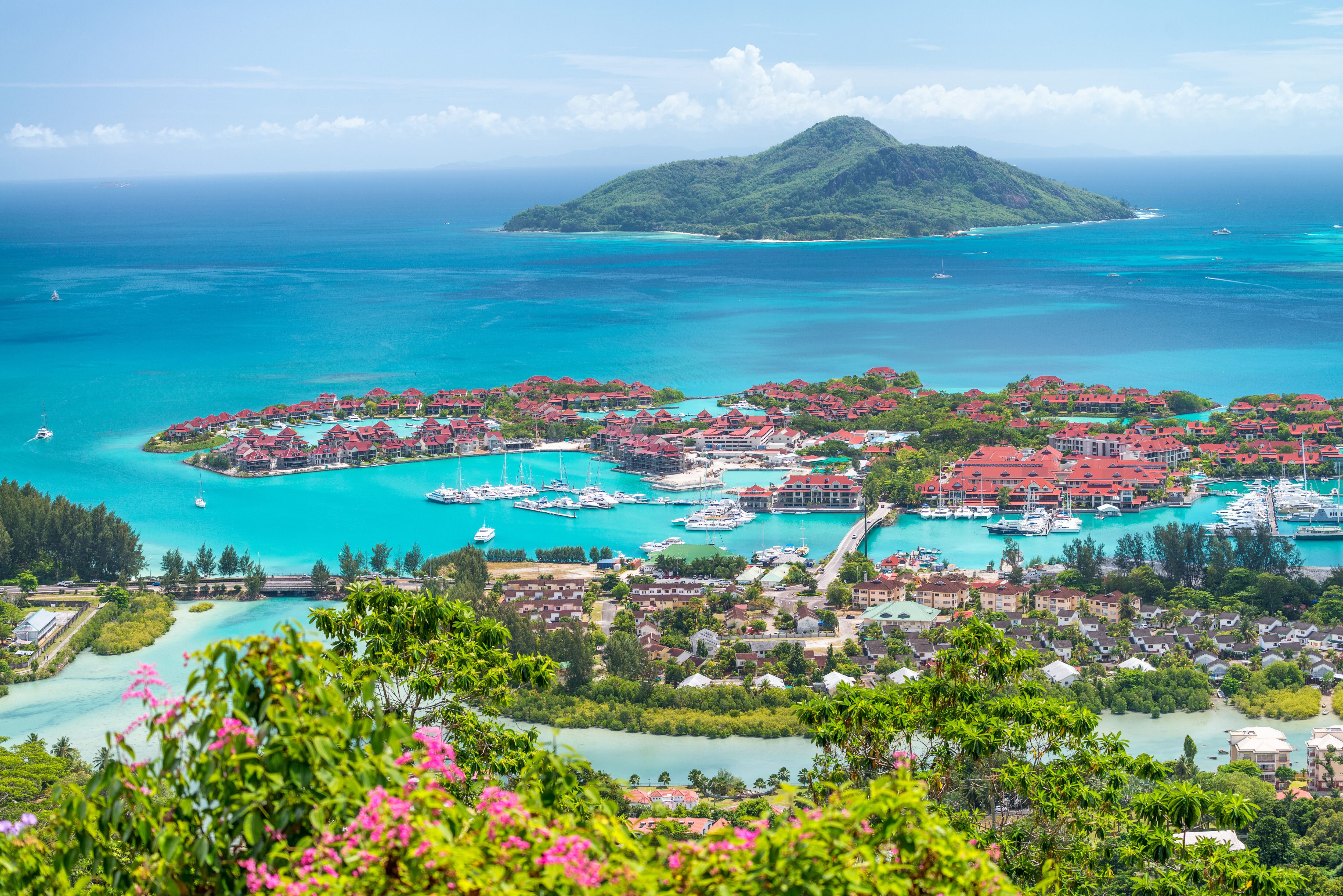 Eden Island in the Seychelles overview